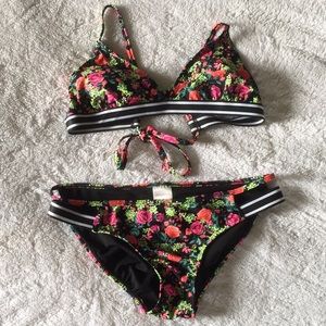 Floral xhiliration bikini